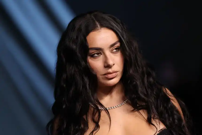 The Moment 2026, The Moment movie, The Moment film, Psychological thriller 2026, Upcoming Hollywood movies 2026, Suspense drama film, Real-time thriller movie, The Moment storyline, Movie analysis, Film reviews 2026,